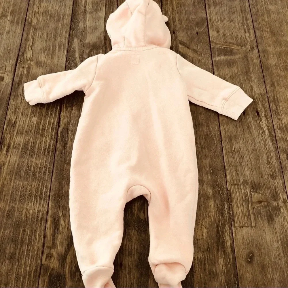 Baby Gap Peach Logo Footed‎ One Piece Sweatsuit 0-3